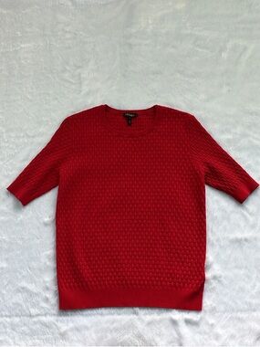 Like New Escada Red Sleeve Crew Crew Neck Short Sleeve Sweater, Size Large